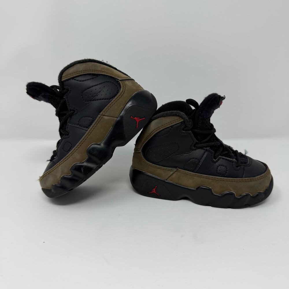 Air Jordan Retro 9 Black Olive Sneakers Size 6C